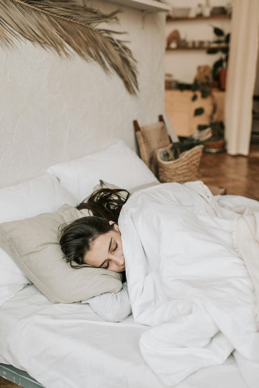 Magnesium Bisglycinate: What It Is Used For and How It May Help Improve Sleep